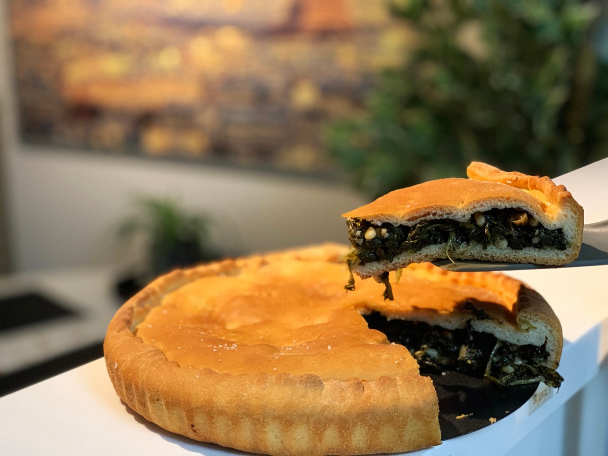 Pizza di scarole (escarole&nbsp;pie)